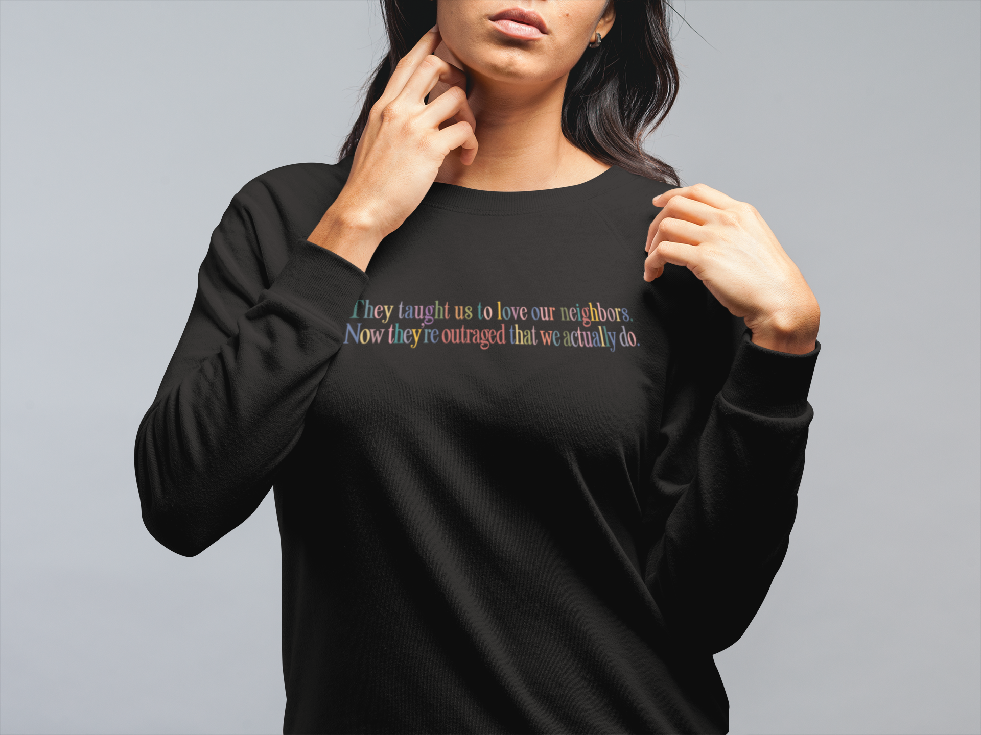 closeup-sweatshirt-mockup-featuring-a-woman-with-wavy-hair-21577.png