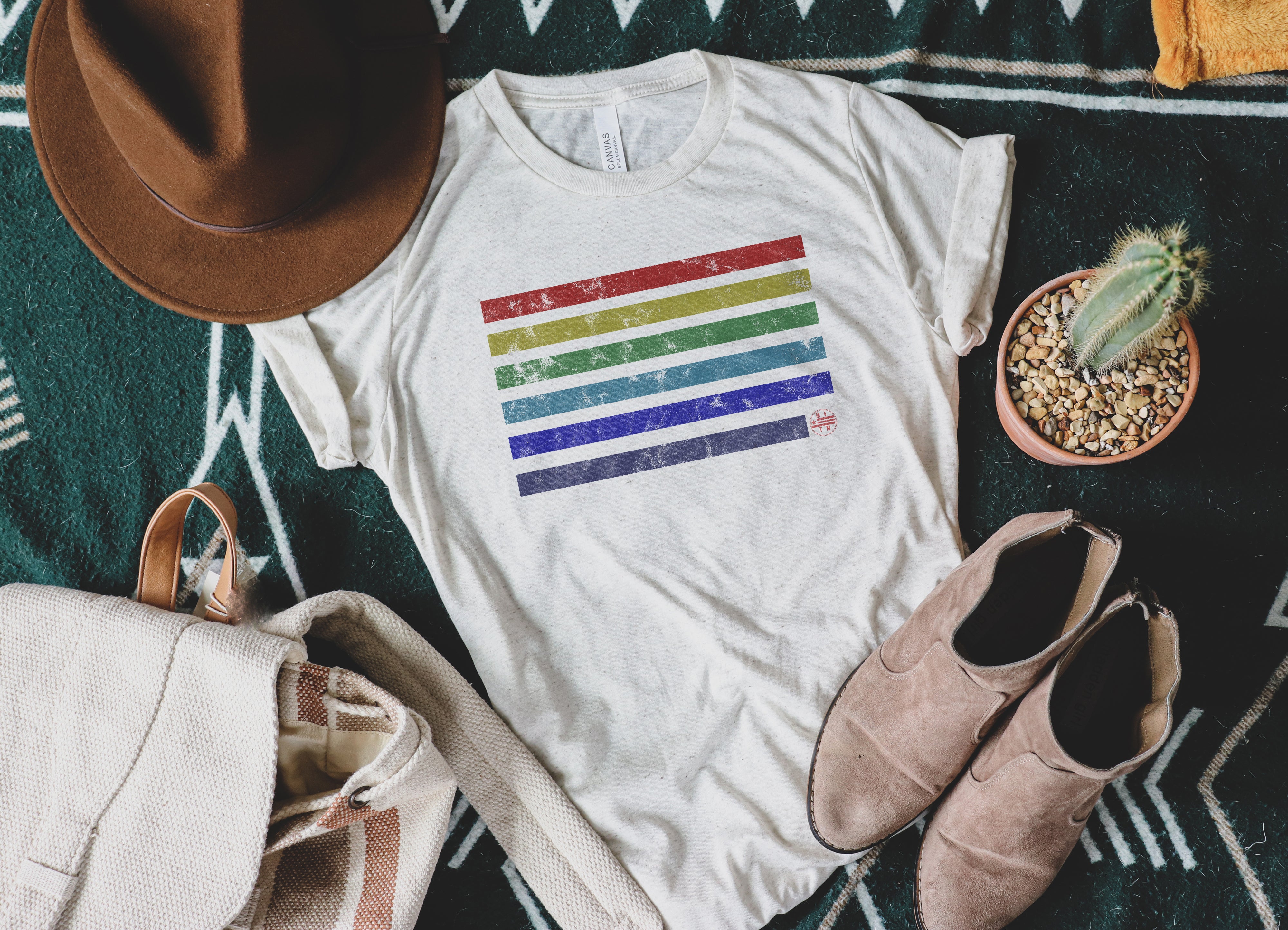 vintagethickrainbowlinesblocksoatmeal.jpg